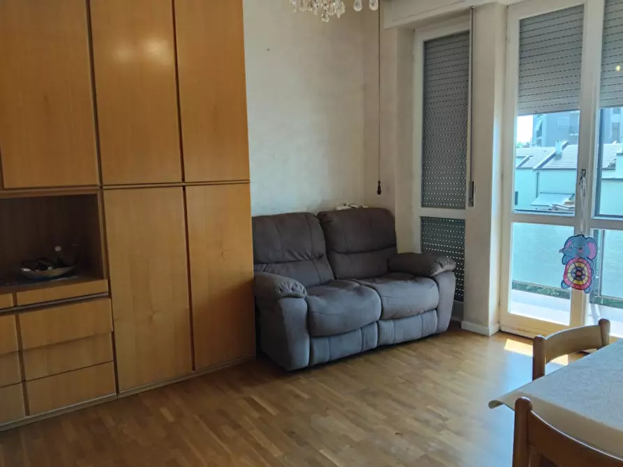 Immagine 3 di Appartamento in vendita  in VIA MAGELLANO a Monza