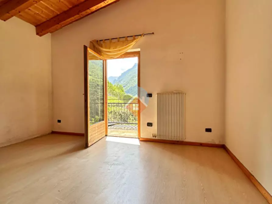 Immagine 9 di Casa indipendente in vendita  a Ala