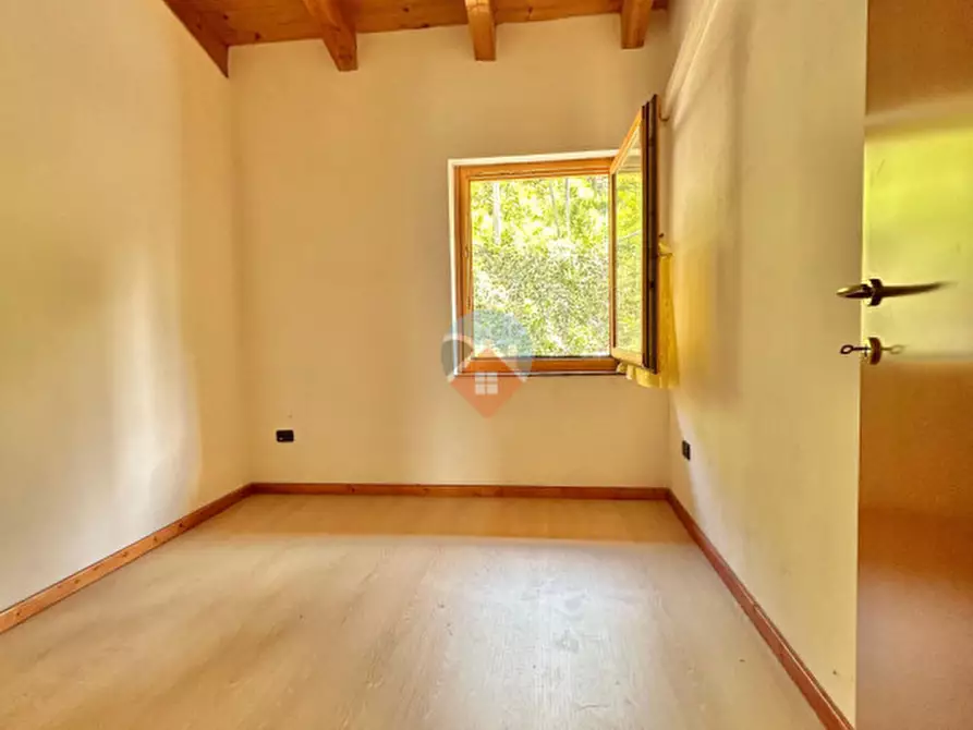 Immagine 10 di Casa indipendente in vendita  a Ala