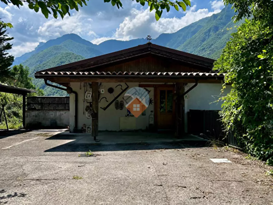 Immagine 16 di Casa indipendente in vendita  a Ala