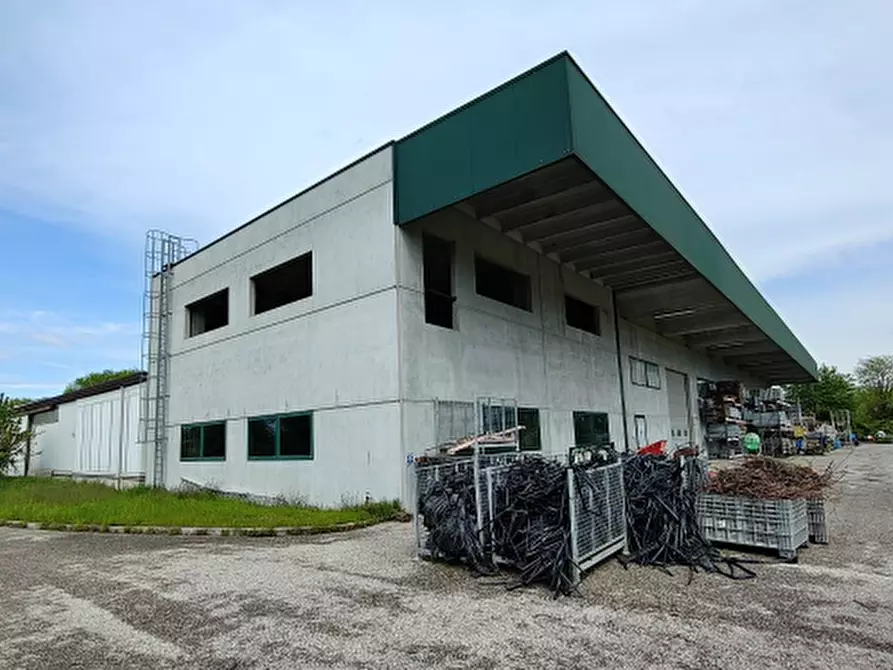 Immagine 7 di Magazzino in vendita  in Via Pietro Zorutti, 10 a San Giorgio Della Richinvelda