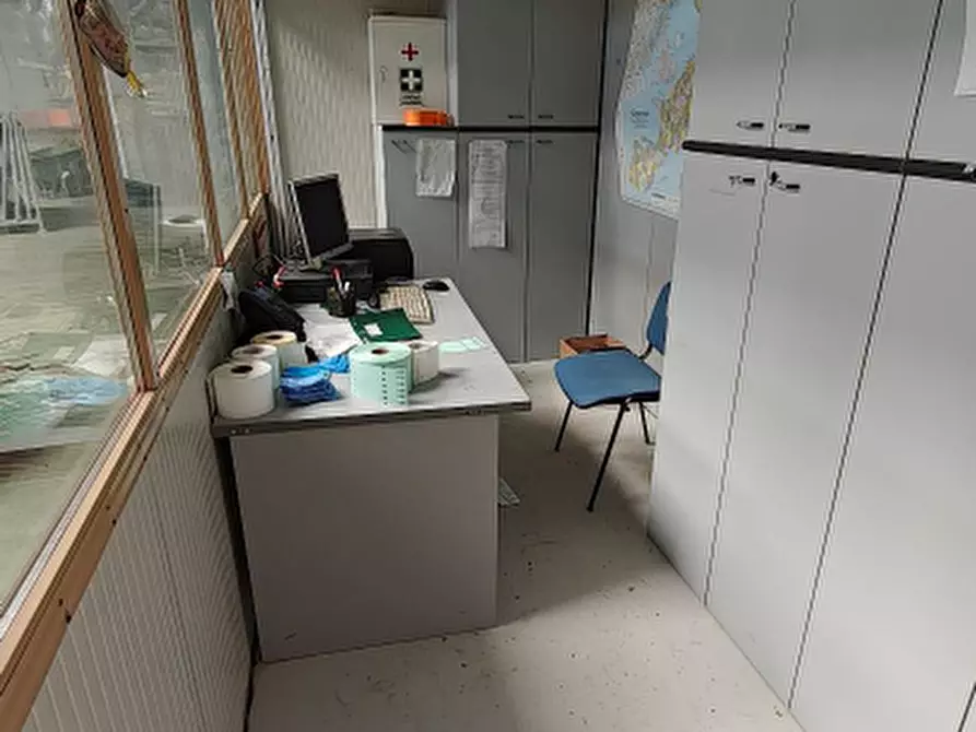 Immagine 10 di Magazzino in vendita  in Via Pietro Zorutti, 10 a San Giorgio Della Richinvelda