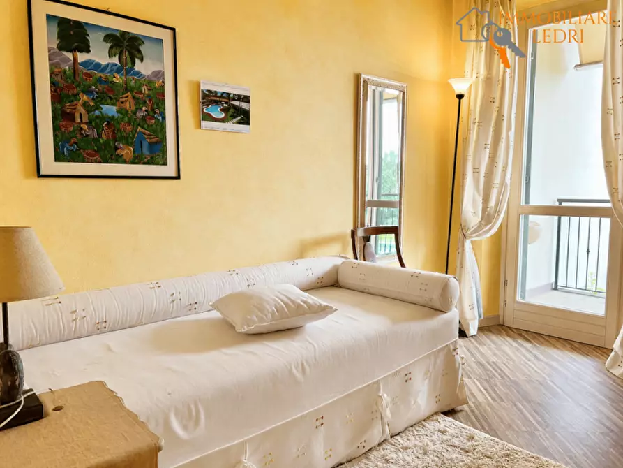 Immagine 15 di Appartamento in vendita  in via dei colli a Valeggio Sul Mincio