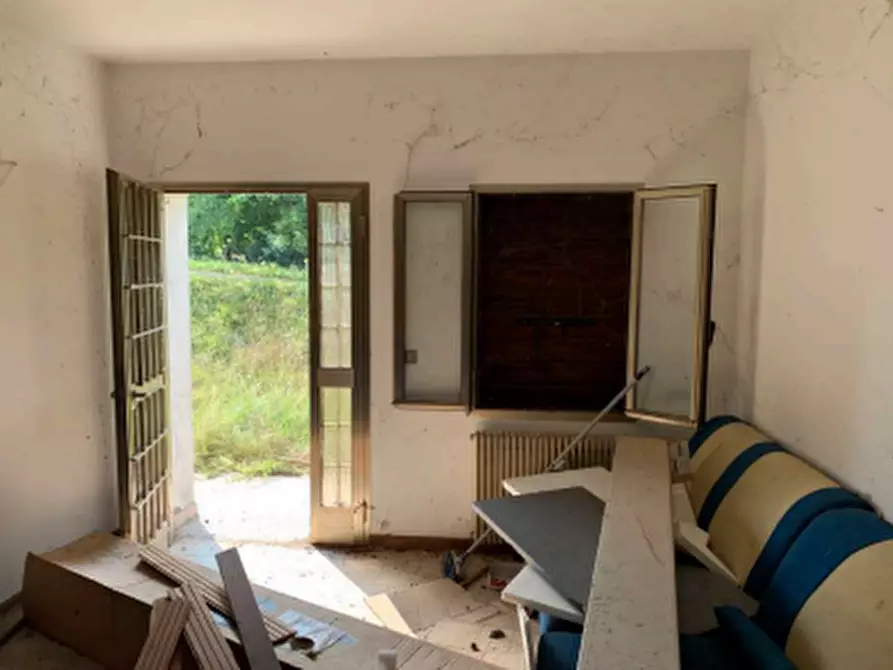 Immagine 3 di Casa bifamiliare in vendita  in Via Barcador, 49 a Spresiano