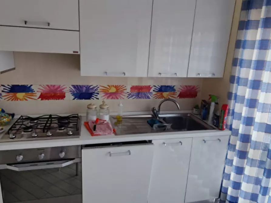Immagine 4 di Appartamento in vendita  in Via Fratelli Adinolfi a Eboli