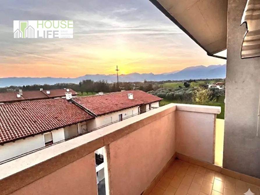 Immagine 3 di Appartamento in vendita  in Via Rostone Thiene a Thiene