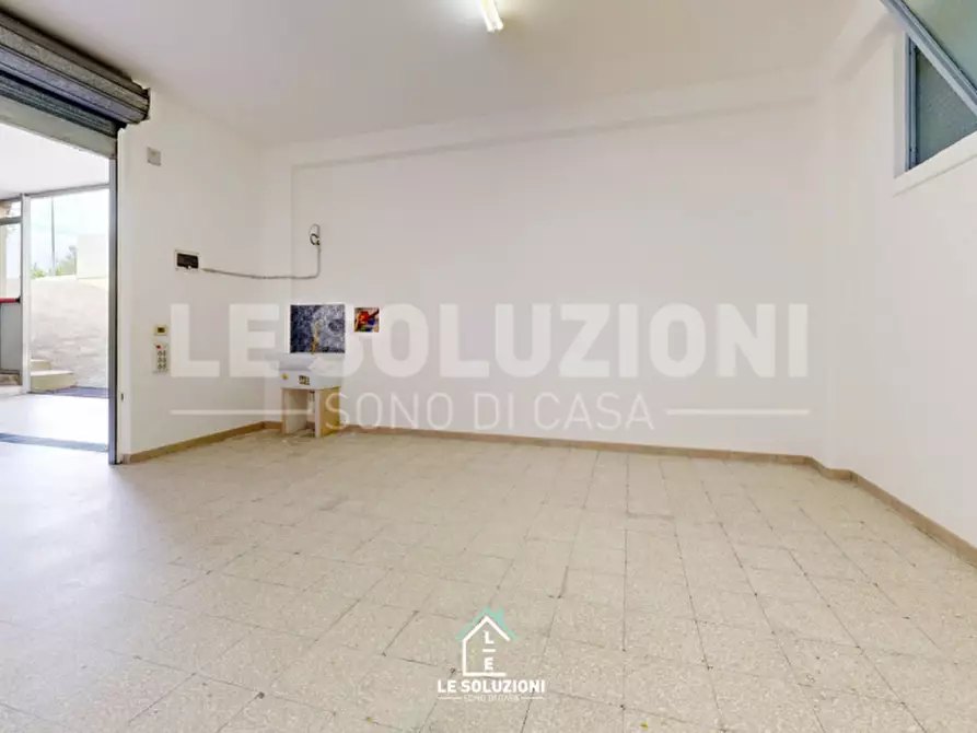 Immagine 5 di Garage in affitto  in Via Richard Wagner 4 a Putignano
