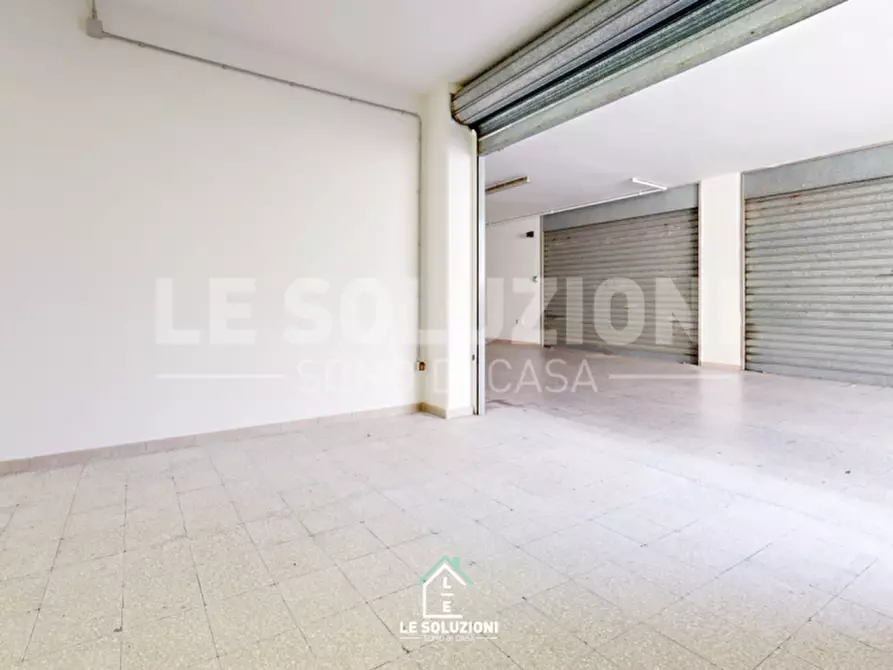 Immagine 8 di Garage in affitto  in Via Richard Wagner 4 a Putignano
