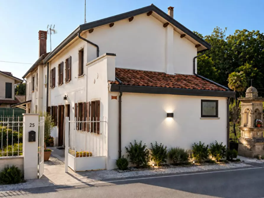 Immagine 1 di Casa bifamiliare in vendita  in Via Cesare Balbo a Candiana