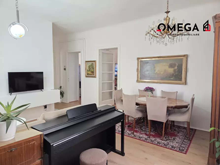 Immagine 3 di Appartamento in vendita  in Via Udine 21 a Trieste