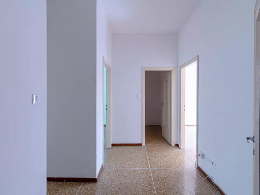 Immagine 13 di Appartamento in vendita  in VIA TOSCANA 6C a San Lazzaro Di Savena