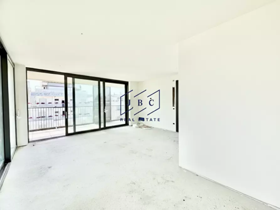 Immagine 2 di Attico in vendita  in VIA ZARA n. 38 a Jesolo