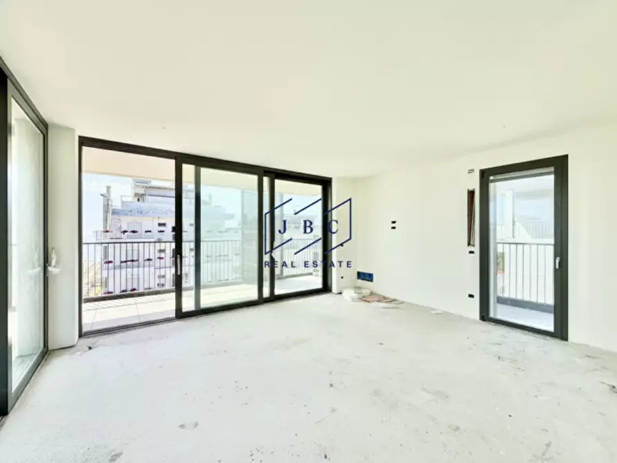 Immagine 3 di Attico in vendita  in VIA ZARA n. 38 a Jesolo