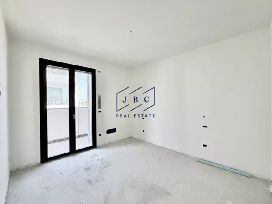 Immagine 12 di Attico in vendita  in VIA ZARA n. 38 a Jesolo