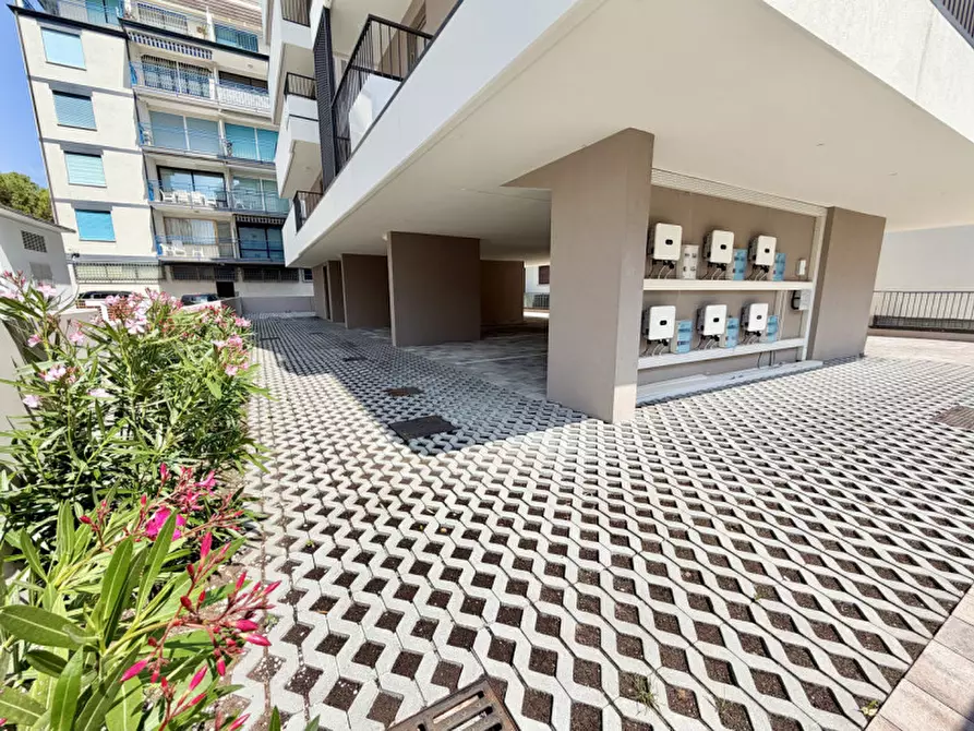 Immagine 27 di Attico in vendita  in VIA ZARA n. 38 a Jesolo