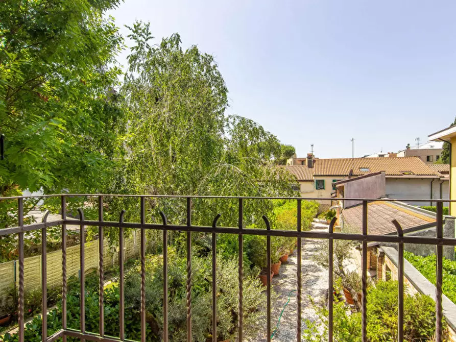 Immagine 2 di Villa in vendita  a Padova