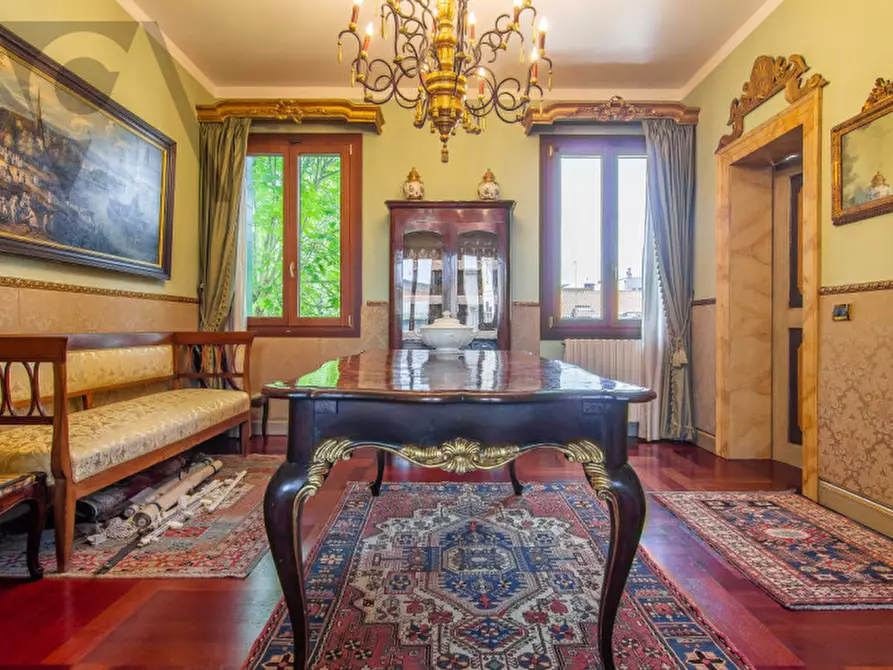 Immagine 13 di Villa in vendita  a Padova