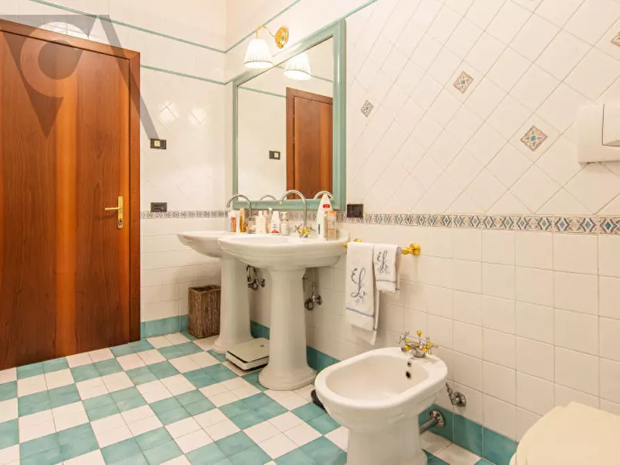 Immagine 29 di Villa in vendita  a Padova