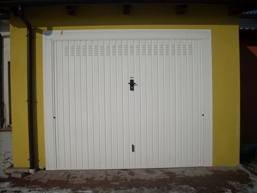 Immagine 1 di Garage in affitto  in Via Bramante a Padova