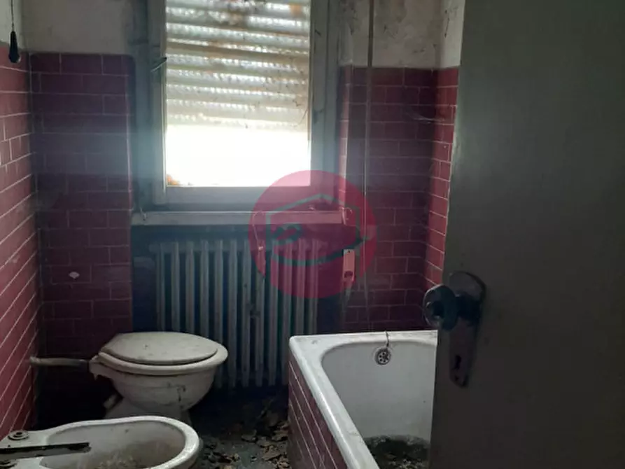 Immagine 8 di Casa indipendente in vendita  a Rimini