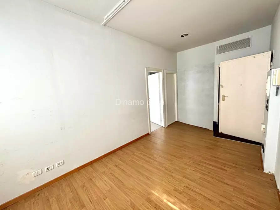 Immagine 4 di Ufficio in affitto  in Via Firenze a Prato