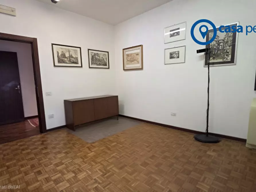 Immagine 13 di Appartamento in vendita  in Via all'Ara a Rovigo