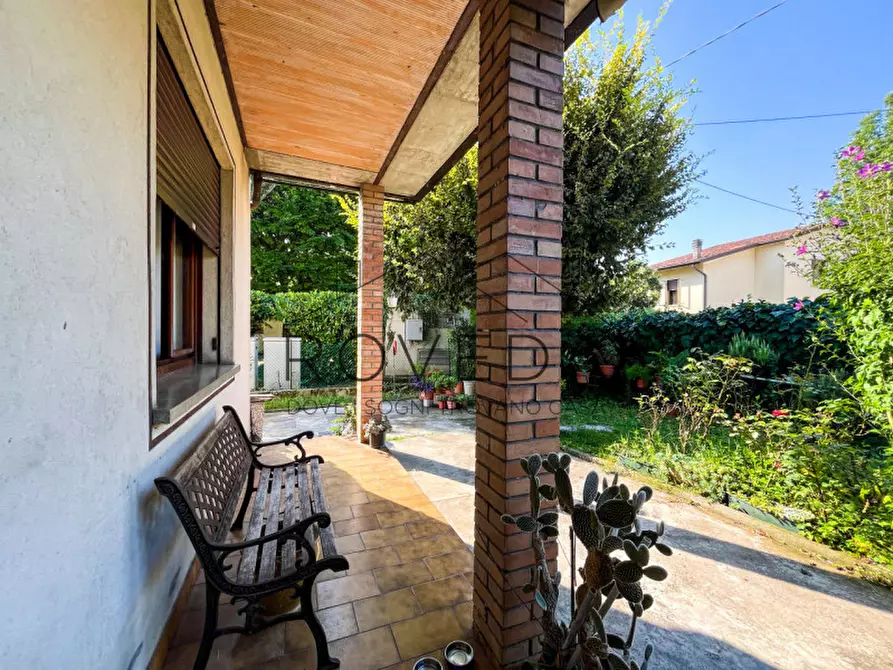 Immagine 3 di Casa bifamiliare in vendita  in Via Don Luigi Sturzo a Casier
