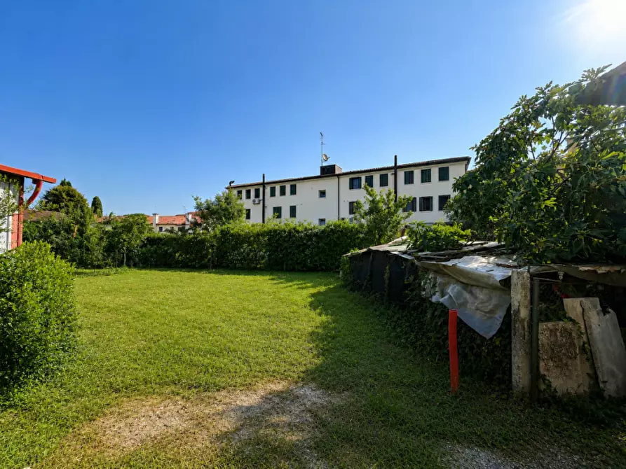 Immagine 4 di Casa bifamiliare in vendita  in Via Don Luigi Sturzo a Casier
