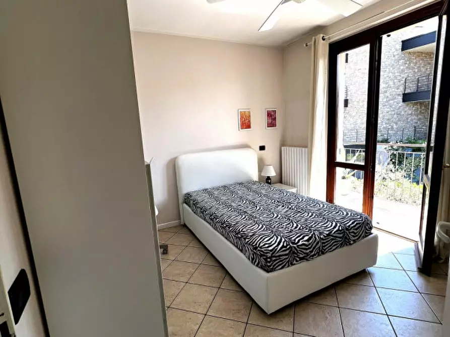 Immagine 22 di Appartamento in vendita  in Viale degli Alpini a Manerba Del Garda