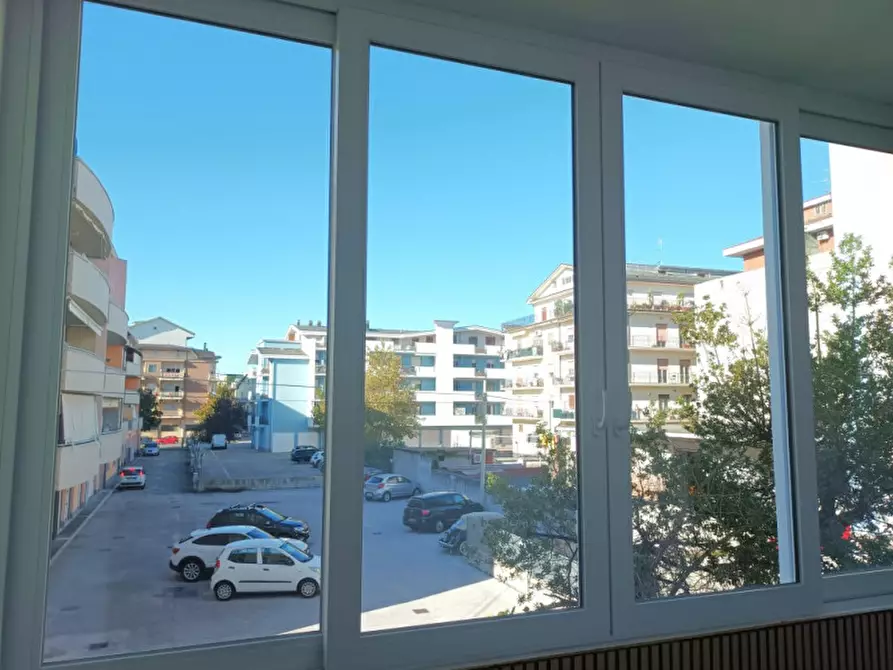 Immagine 14 di Appartamento in vendita  in VIA SANGRO 22 a Pescara