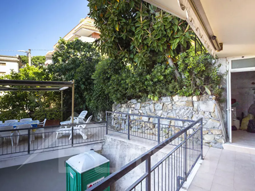 Immagine 9 di Appartamento in vendita  in Via Duca degli Abruzzi n.81 a San Remo