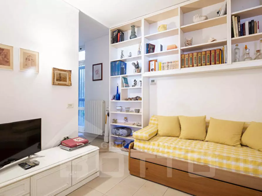 Immagine 25 di Appartamento in vendita  in Via Duca degli Abruzzi n.81 a San Remo
