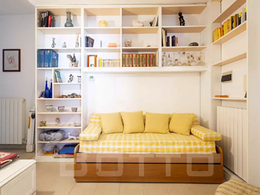 Immagine 26 di Appartamento in vendita  in Via Duca degli Abruzzi n.81 a San Remo