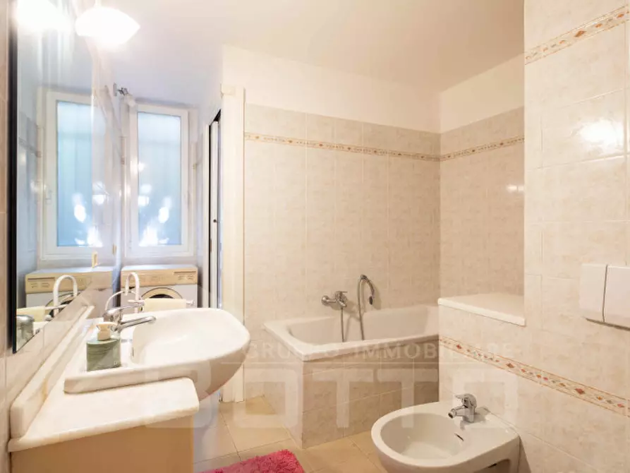 Immagine 32 di Appartamento in vendita  in Via Duca degli Abruzzi n.81 a San Remo