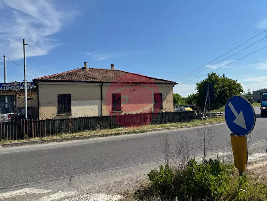 Immagine 5 di Casa indipendente in vendita  a Santarcangelo Di Romagna