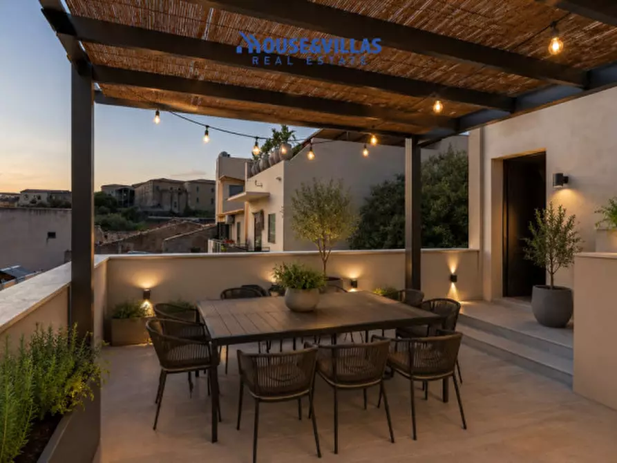 Immagine 4 di Casa indipendente in vendita  in Via Enrico Amante a Noto