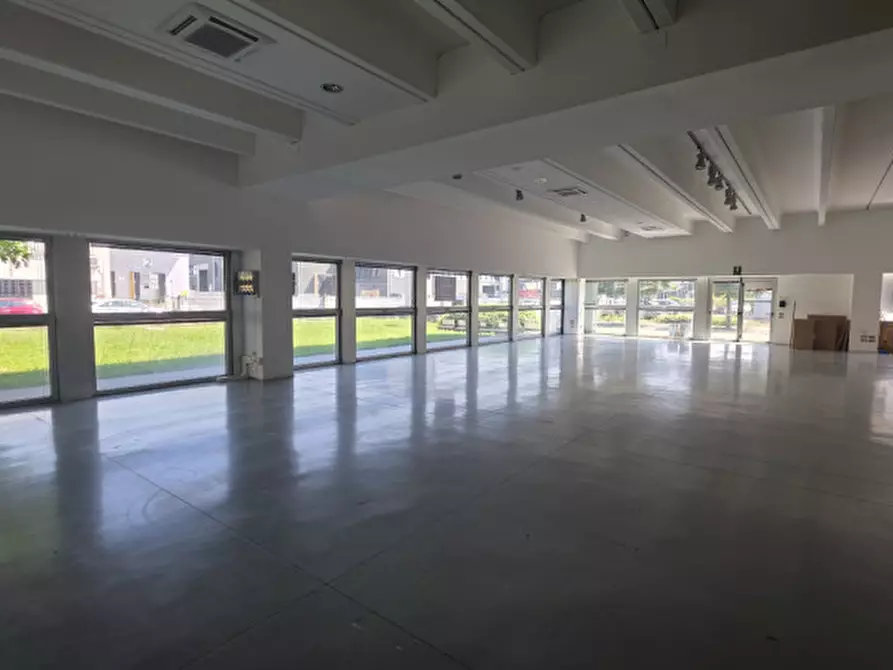 Immagine 1 di Ufficio in affitto  a Castelfranco Veneto