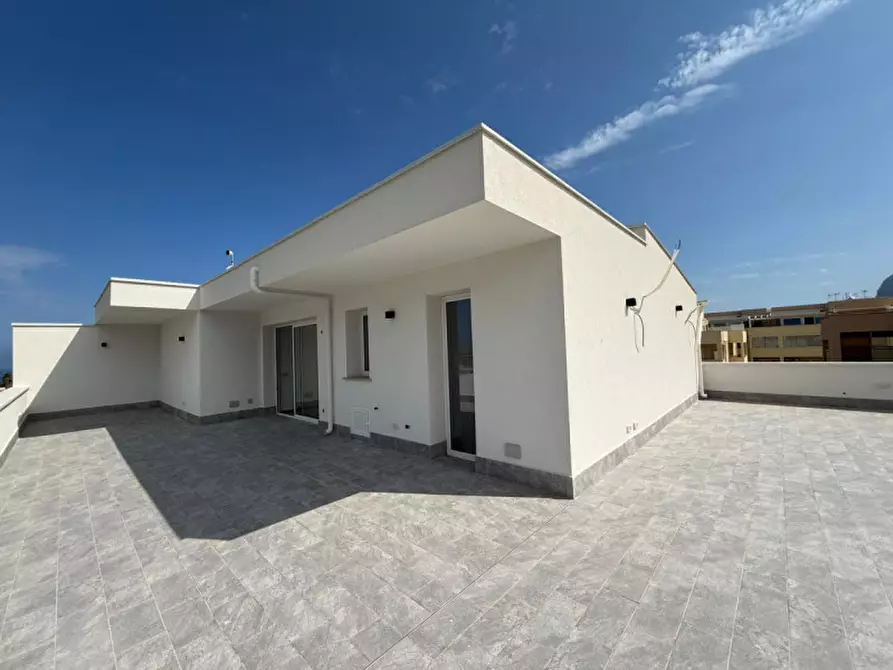 Immagine 25 di Attico in vendita  in Via Calarossa a Terrasini
