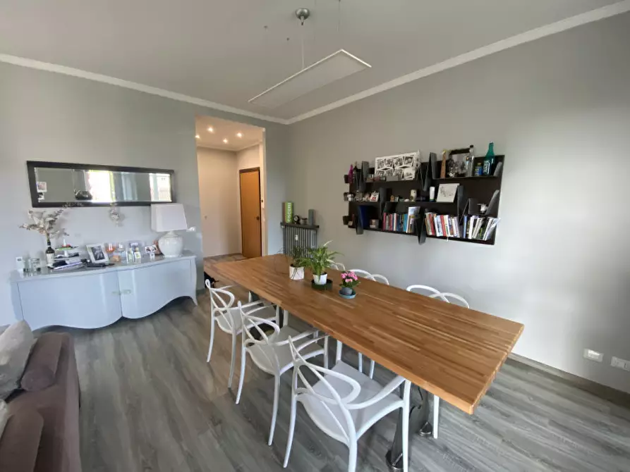 Immagine 2 di Appartamento in vendita  in Via Leonardo Cocito a Alba