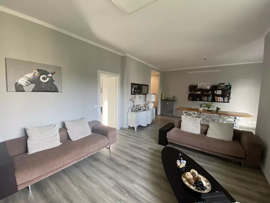 Immagine 10 di Appartamento in vendita  in Via Leonardo Cocito a Alba
