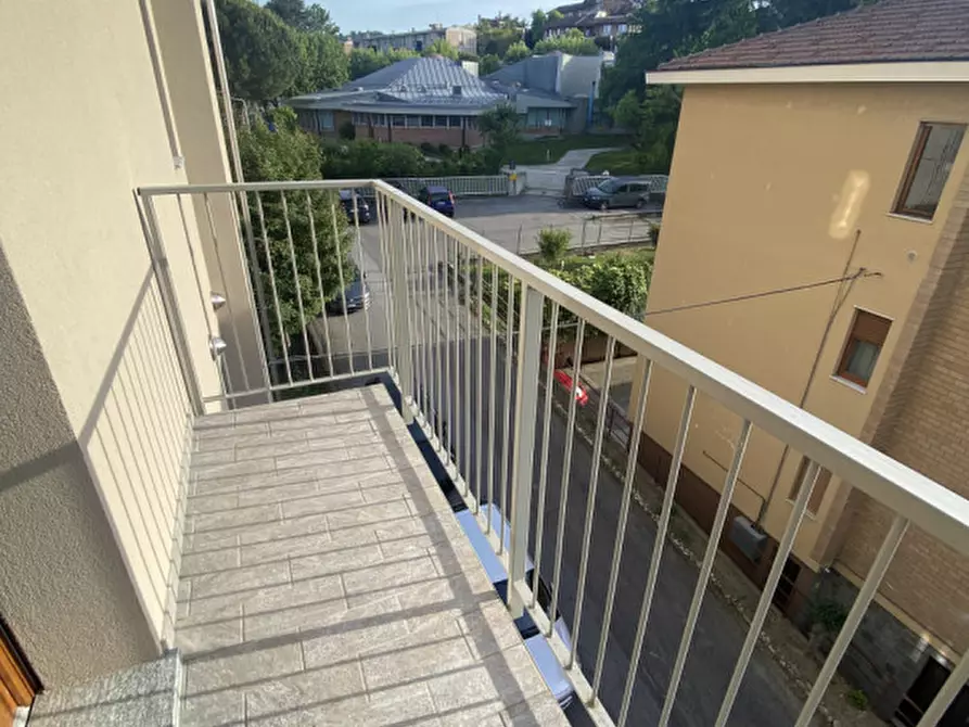 Immagine 21 di Appartamento in vendita  in Via Leonardo Cocito a Alba