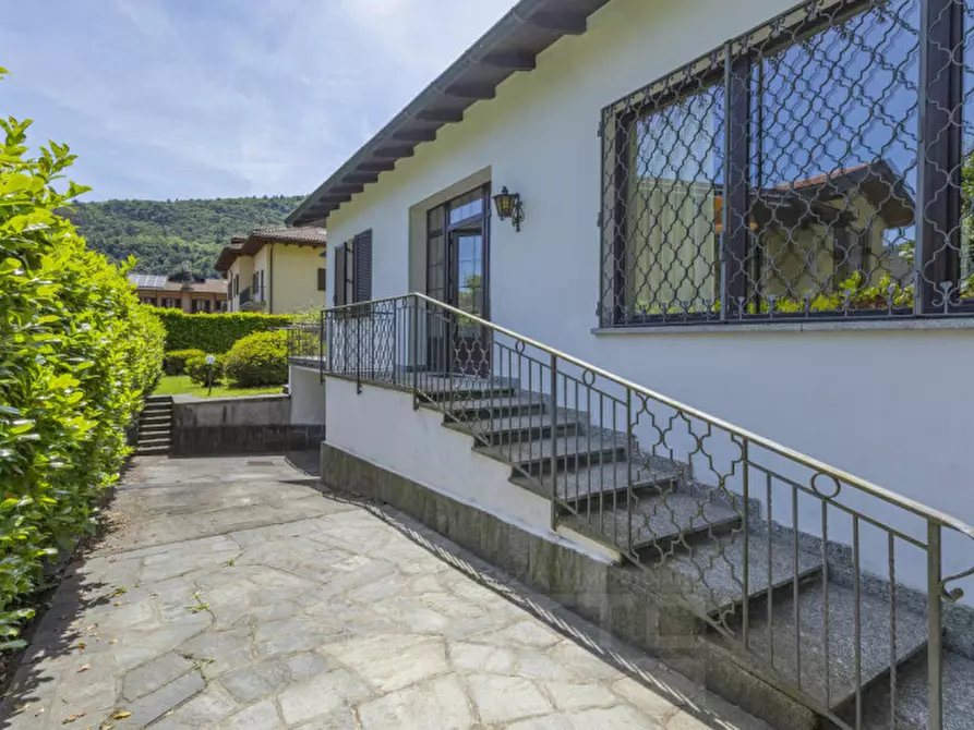 Immagine 4 di Villa in vendita  in via alla piana,84 a Cannobio