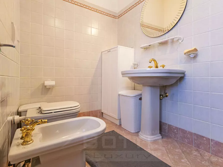 Immagine 18 di Villa in vendita  in via alla piana,84 a Cannobio