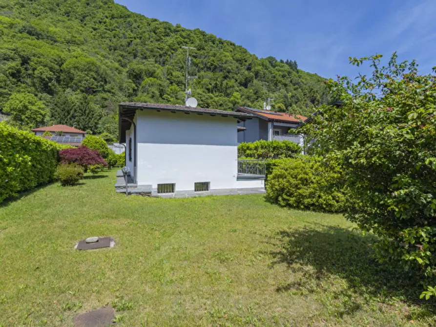 Immagine 25 di Villa in vendita  in via alla piana,84 a Cannobio