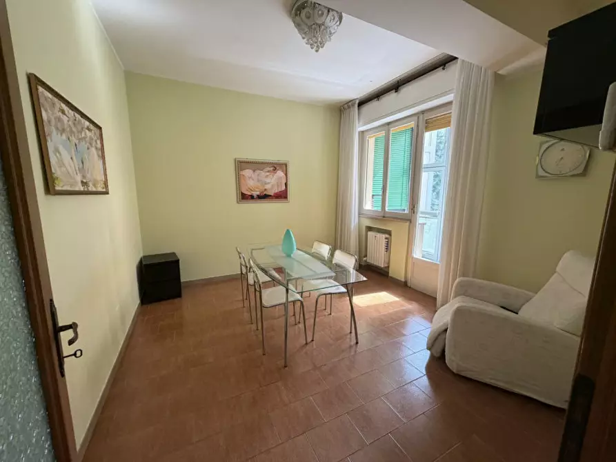 Immagine 1 di Appartamento in vendita  in Via Montebello a Parma
