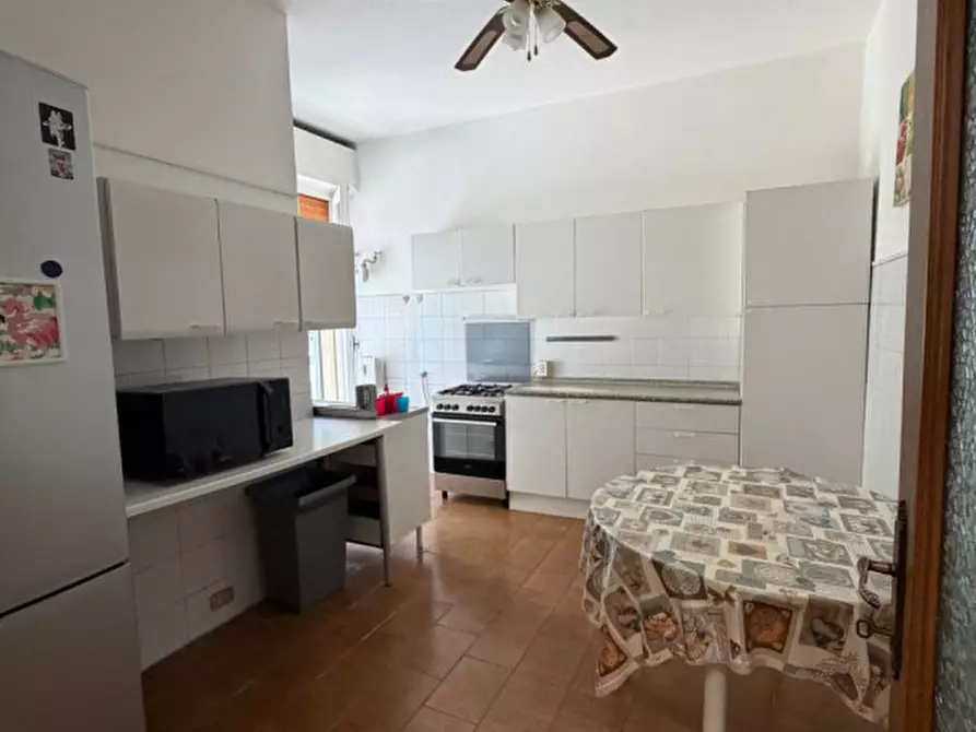 Immagine 4 di Appartamento in vendita  in Via Montebello a Parma