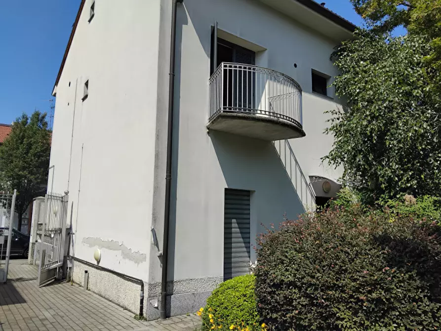 Immagine 6 di Appartamento in vendita  in VIA BOITO a Monza