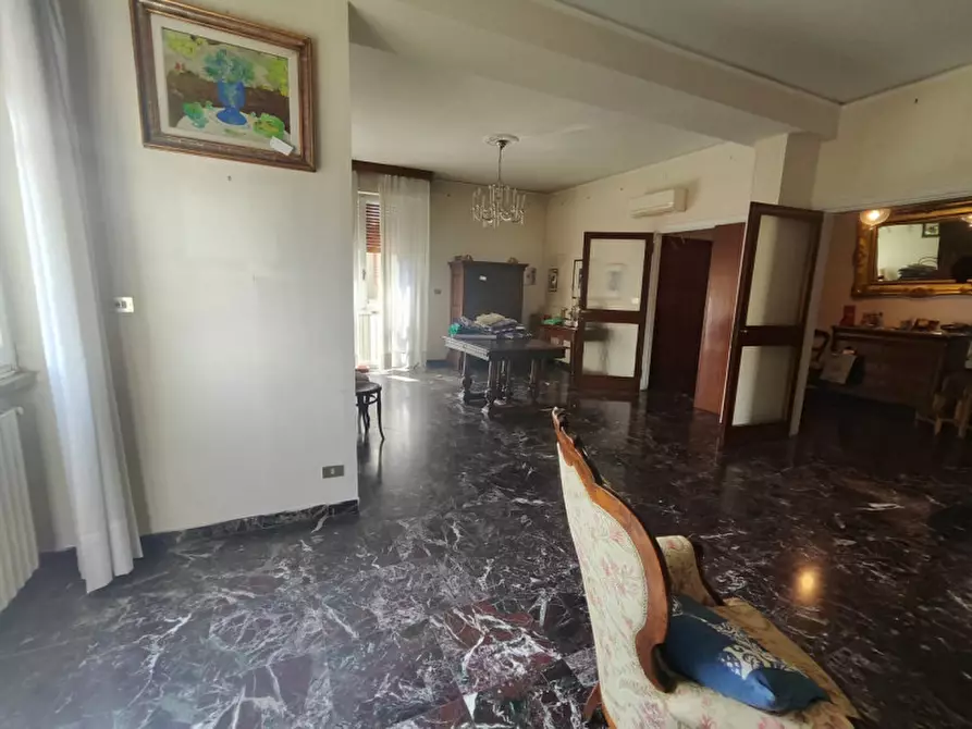 Immagine 3 di Appartamento in vendita  in VIA VARCHI a Firenze