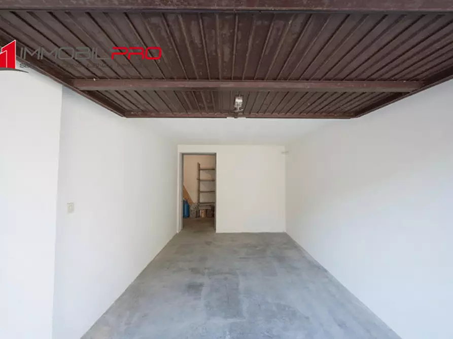 Immagine 17 di Appartamento in vendita  in Via Asiago, 26 a Schio