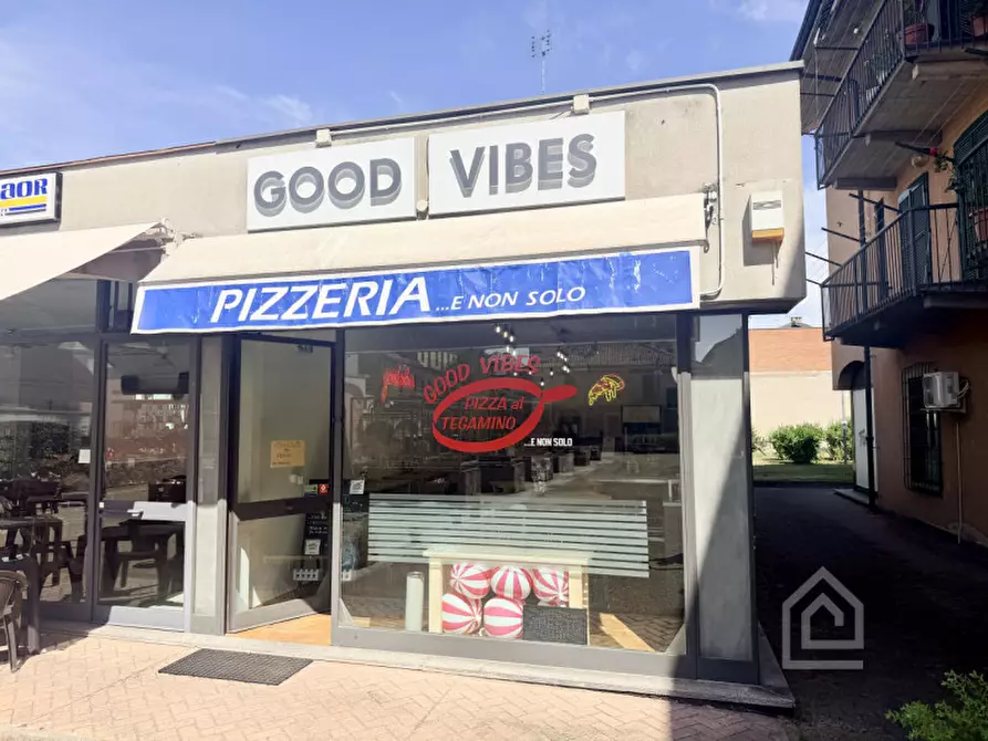 Immagine 3 di Attività commerciale in vendita  in Via Italia 4 a Chivasso